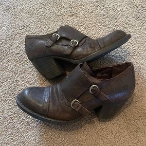 Born clogs